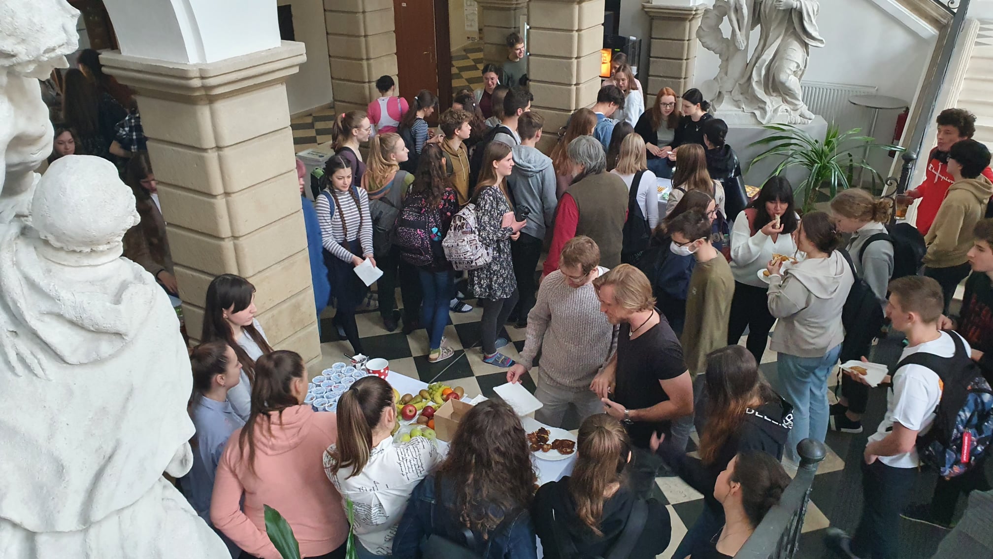 Svačiny pro Ukrajinu na SGV „jedou“