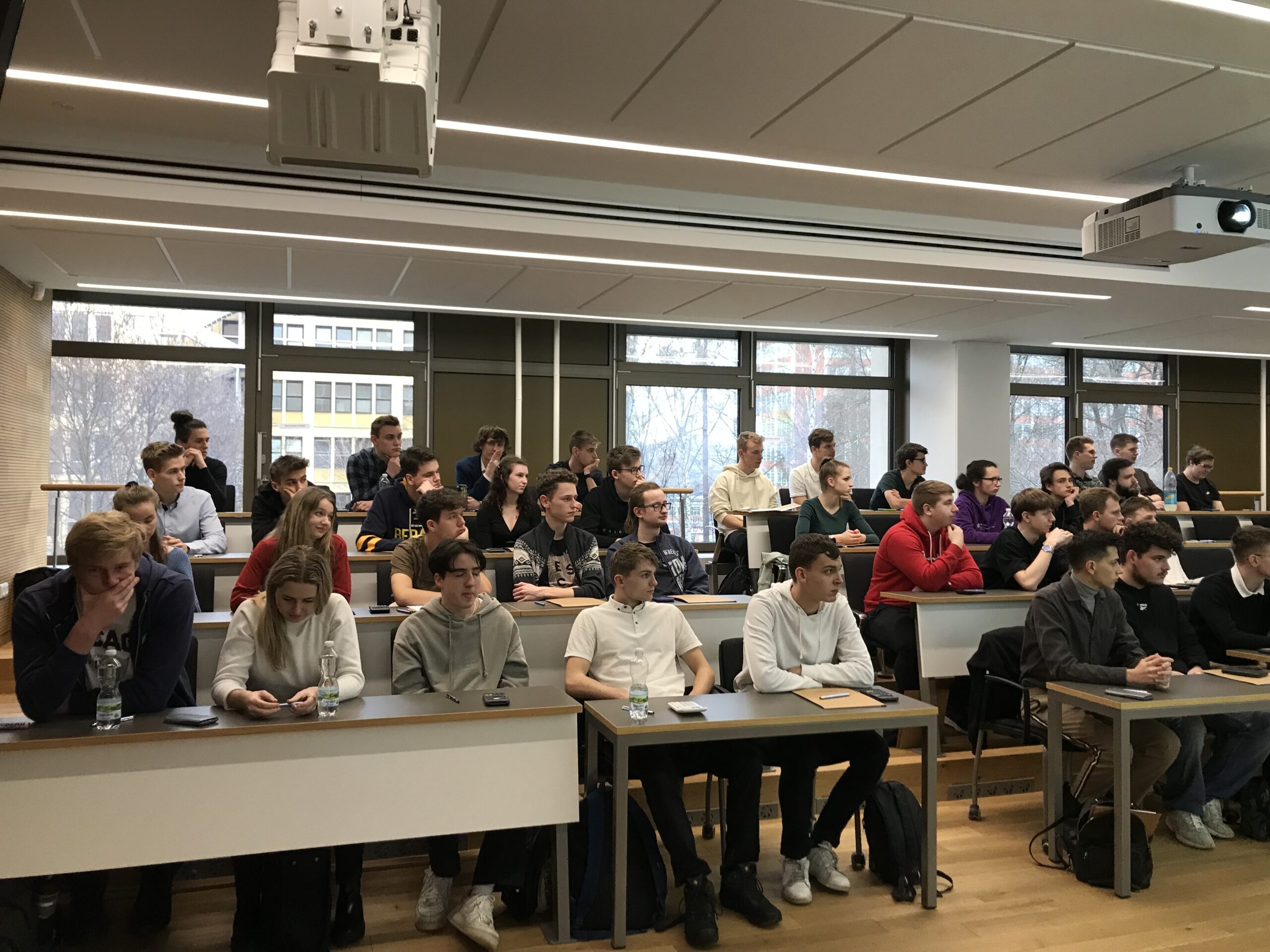 Velký úspěch našeho studenta v krajském kole Ekonomické olympiády