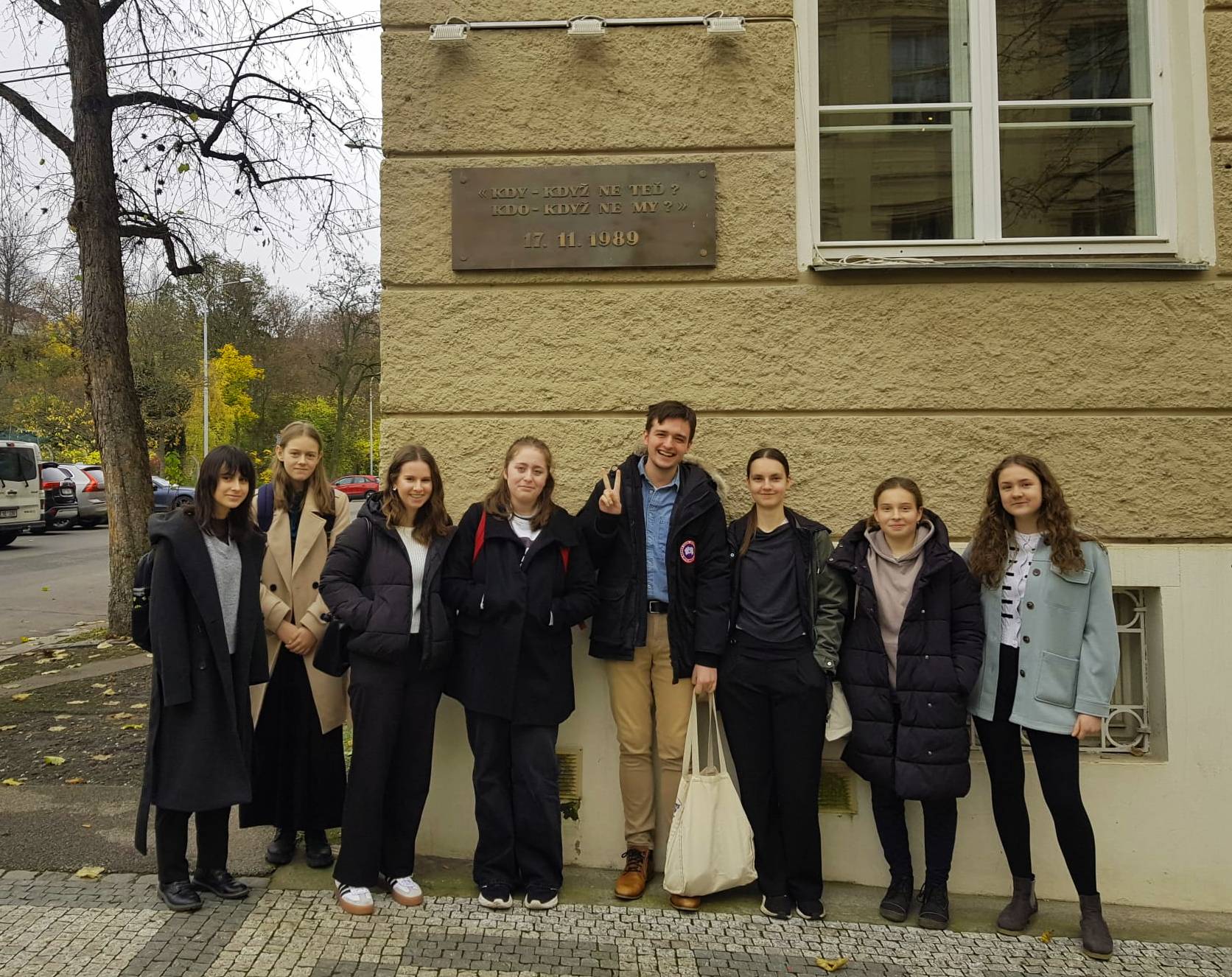 Biologický kroužek v Praze: věda, divadlo a trochu historie mezi tím