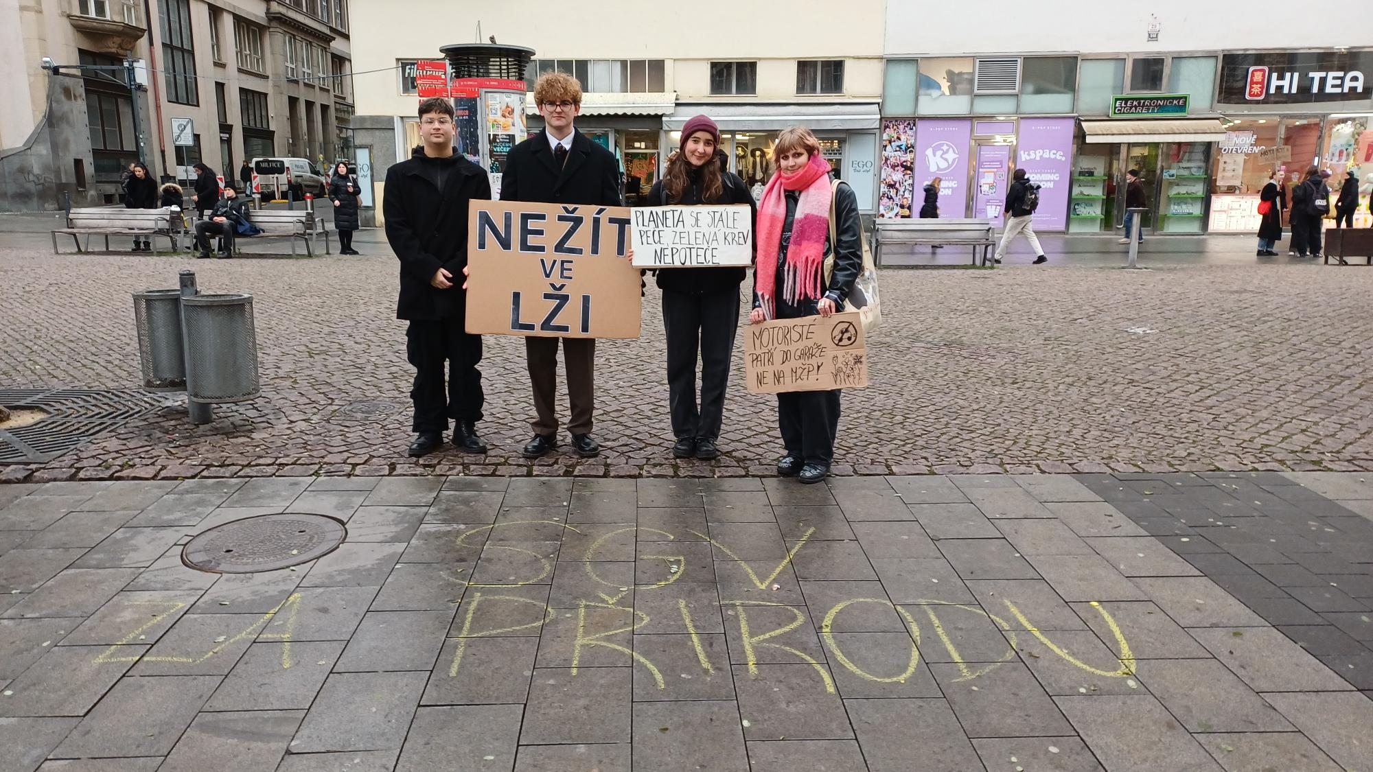 Studenti SGV se zapojili k protestu